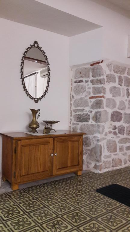 Apartment Vassa Котор Екстер'єр фото